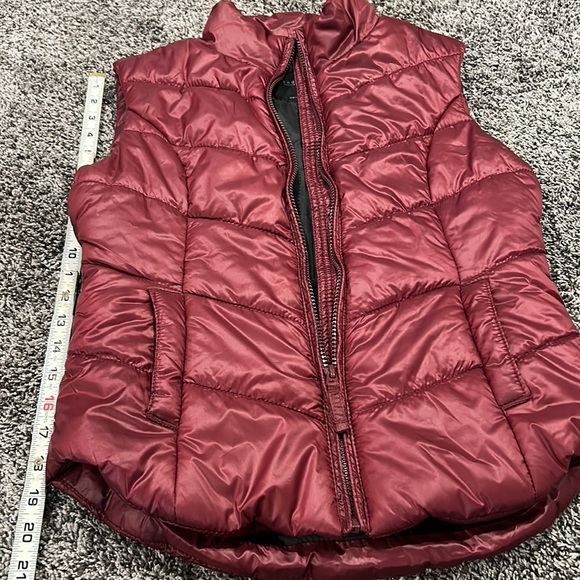 Zip Up Aeropostale Puffy Vest Cranberry Color - Picture 11 of 14